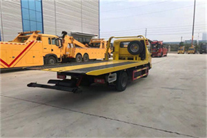 南县非事故拖车