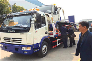 南县汽车道路救援拖车价格